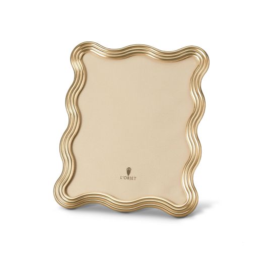 picture frame with golden ripple frame