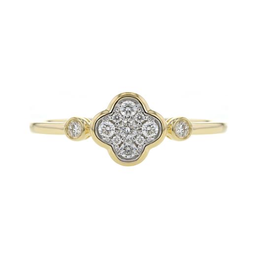 yellow gold ring with multi-sized diamond quatrefoil center, accented with diamond rounds on each side