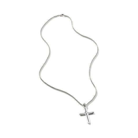 Cross pendant necklace