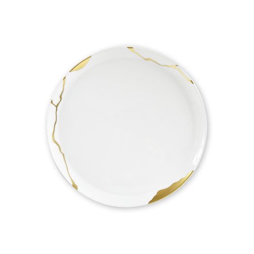white porcelain tart platter, 32 cm diameter, with elegant irregular gold fissures evoking traditional Kintsugi repairs